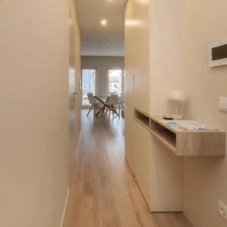 Urban Tales Iii アパート