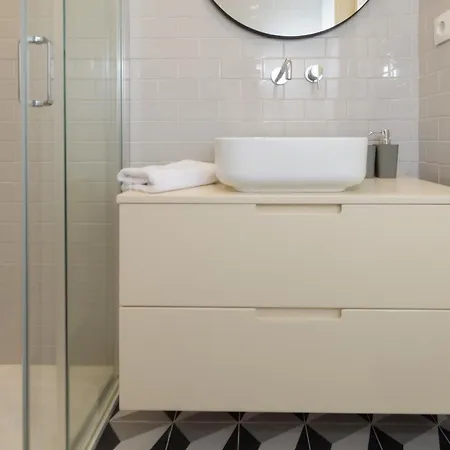 Urban Tales Iii * バルセロス